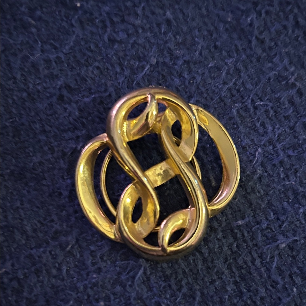 Vintage Abstract Monogram Spiral Gold Tone Clip
